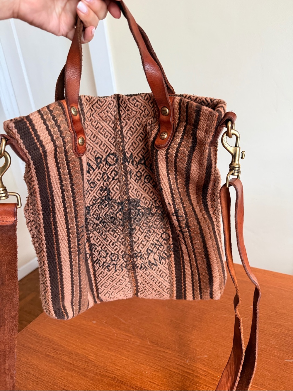 Campomaggi Brown Leather Interior Crossbody with Brown Fabric Lining